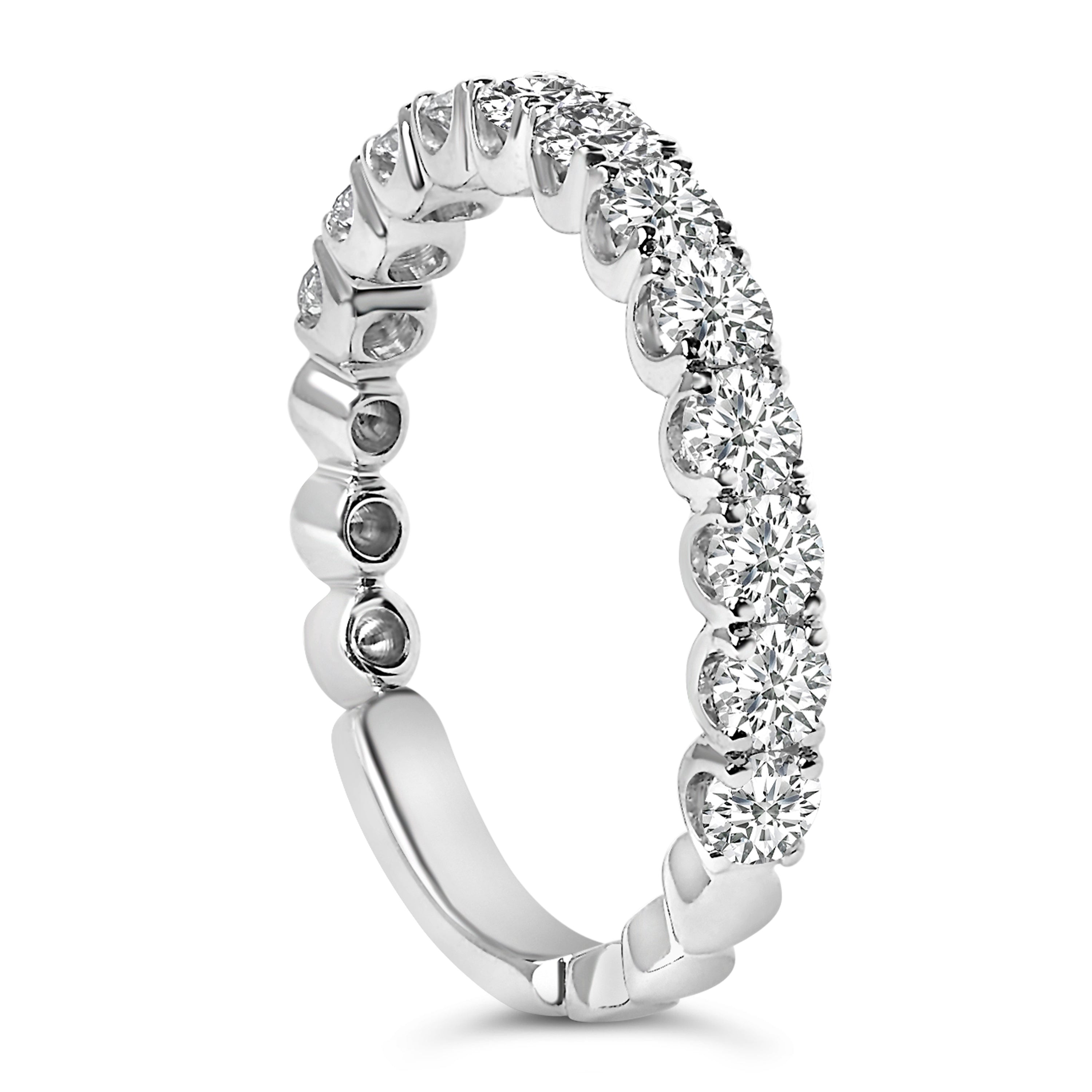 خاتم زفاف من الذهب الأبيض عيار 14 قيراطًا مرصع بألماس دائري بوزن 1.00 قيراط بتصميم مخلبي