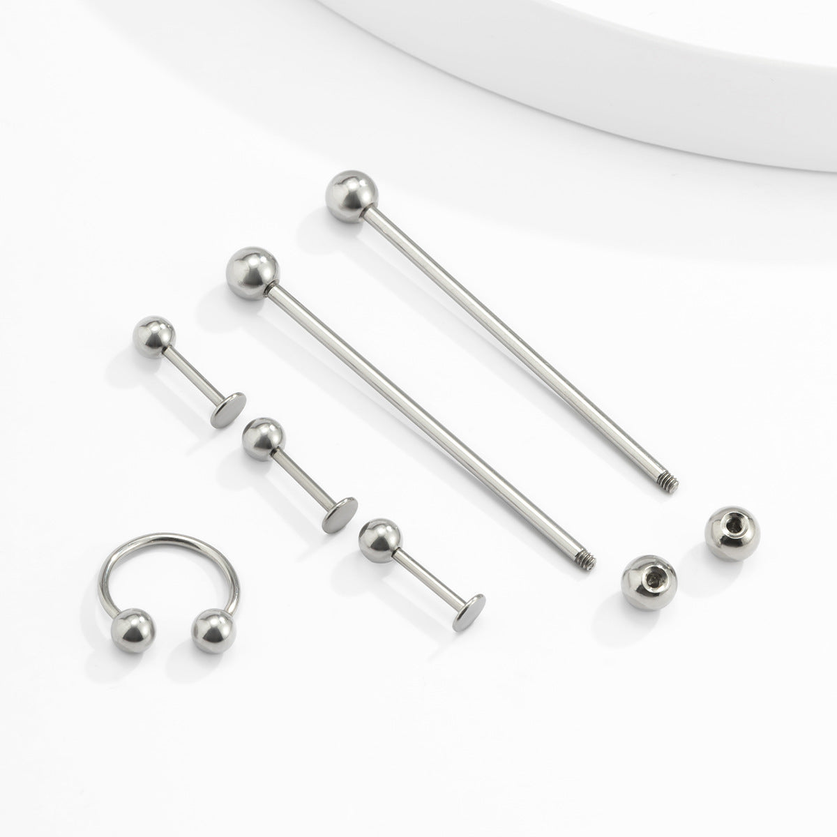 Punk Sweet And Cool C-Shaped Metal Earrings Women