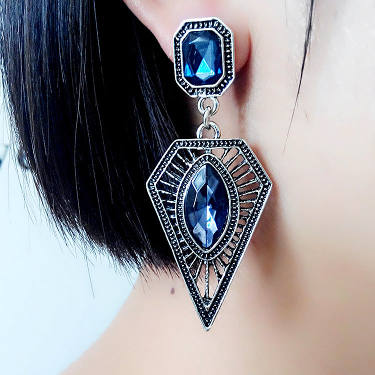 Retro Exaggerated Triangle Pendant Earrings