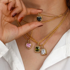 لون المعدن: لون الفولاذ - قلادة على شكل قلب من الفولاذ المقاوم للصدأ المطلية بتقنية PVD جديدة لعام 2022، مرصعة بحجر الزركونيا المكعبة AAA، هدية مجوهرات للحفلات والكريسماس للسيدات