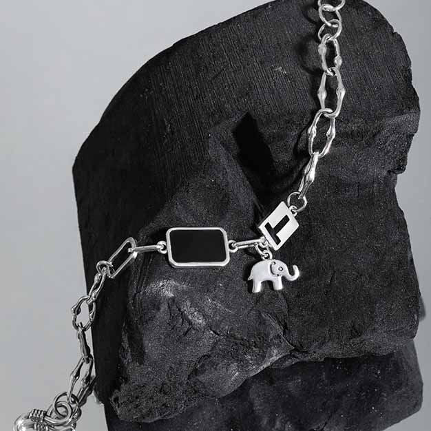 سوار فضة استرلينية 925 مستطيل أسود عتيق بقفل على شكل فيل