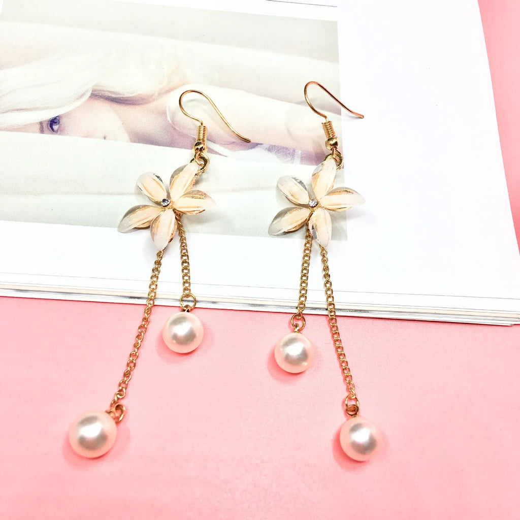 Metal Color: Light Yellow Color - Flower Earrings 2019 Punk Fashion New Earrings Lady Wild Chain Pearl Crystal Flower Earrings Gift Wholesale Ladies Earrings