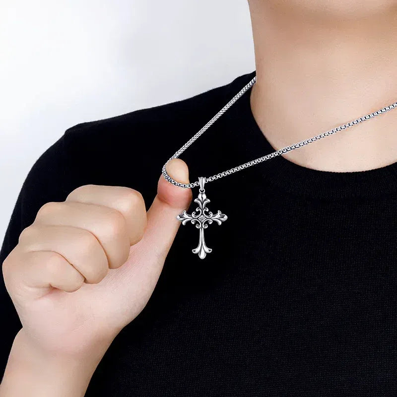 Fashion Personality Retro Gothic Cross Pendant For Men And Women Street Hip-Hop Trendsetters Versatile Necklace Accessories