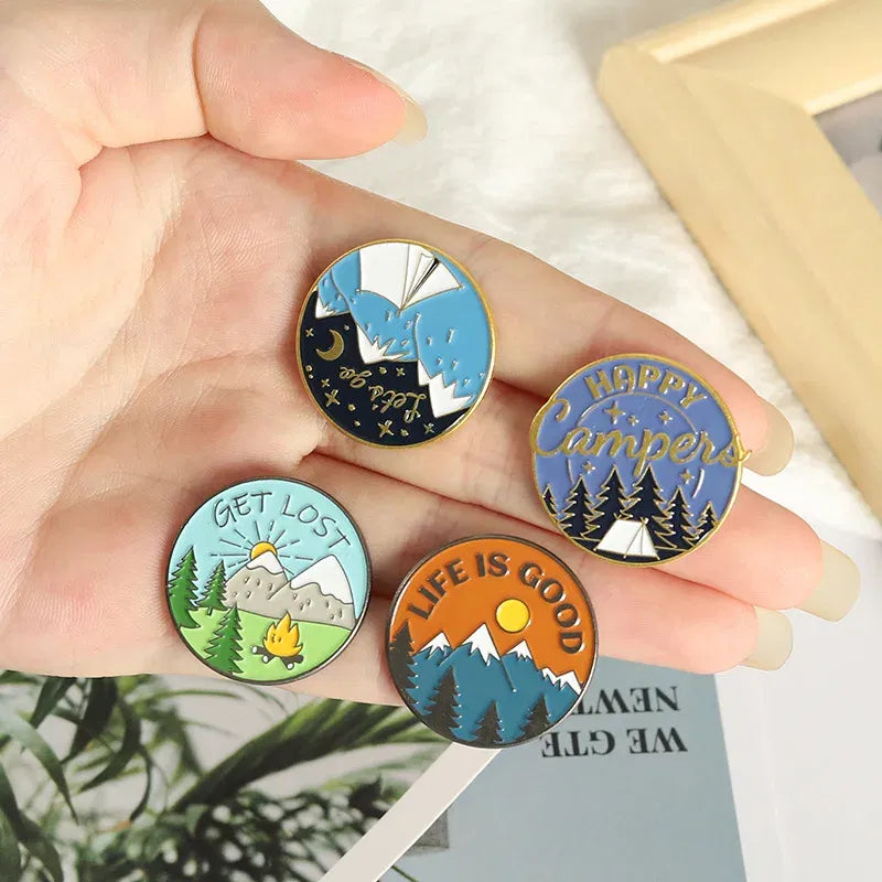 Metal color: silver - Travel Brooch Field Crossing Hiking Scenery Snow Scene Mountain Peak Alloy Clothing Accessories Backpack Brooch Badge Lapel Pins